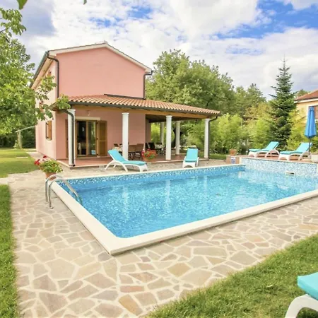 Valmonida By Interhome Labinci