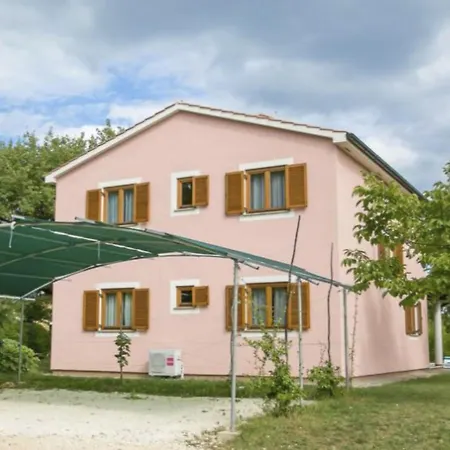 Valmonida By Interhome * Labinci