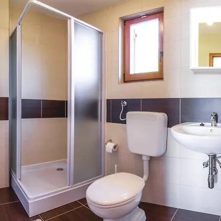 Valmonida By Interhome * Labinci