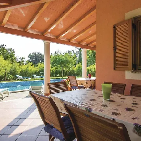 Valmonida By Interhome Labinci